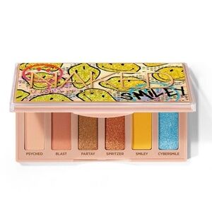 Urban Decay Vibrant Eyeshadow Palette with Gold and Blue